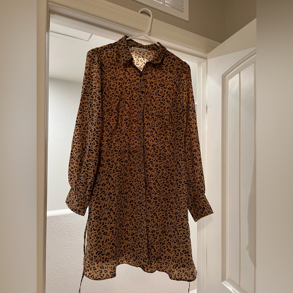 NWT Abercrombie Cheetah button down dress size large
